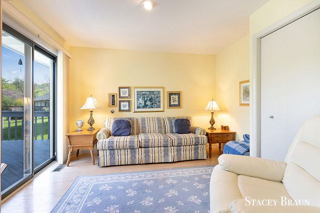2735 Mulford Drive SE, Grand Rapids, MI 49546
