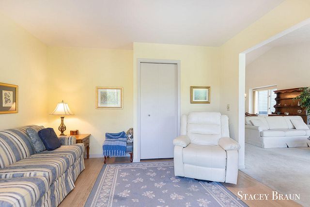 2735 Mulford Drive SE, Grand Rapids, MI 49546