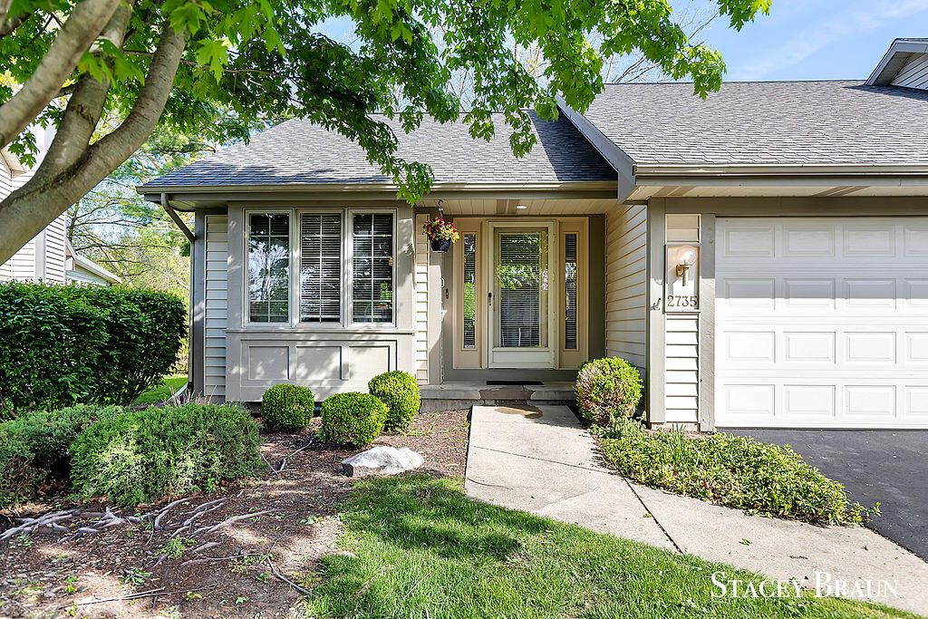 2735 Mulford Drive SE, Grand Rapids, MI 49546