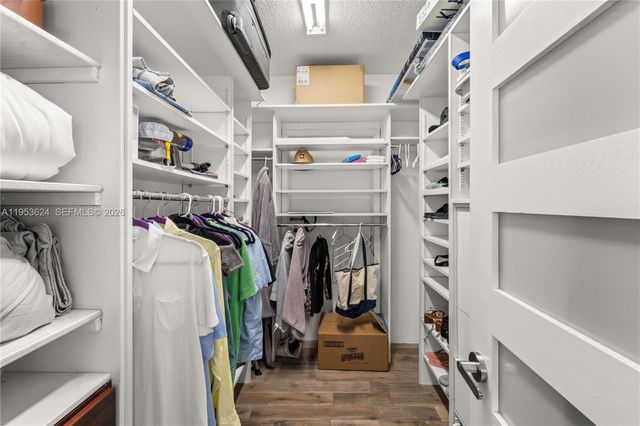 5640 Collins Ave 4D, Miami Beach, FL 33140