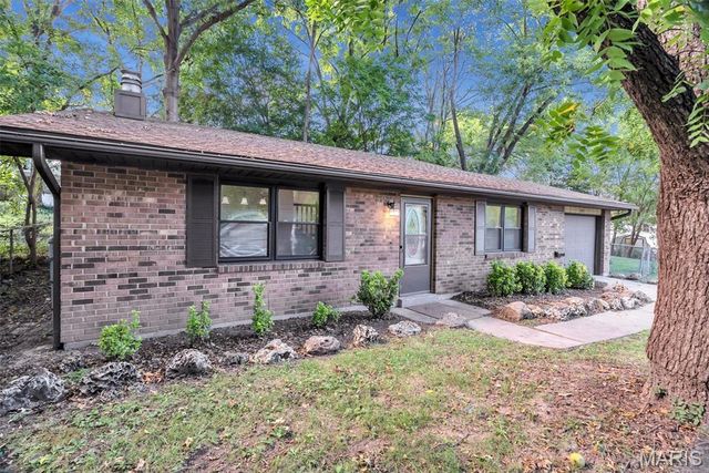 409 E 11th Street E, Washington, MO 63090