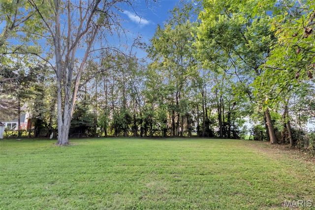 409 E 11th Street E, Washington, MO 63090