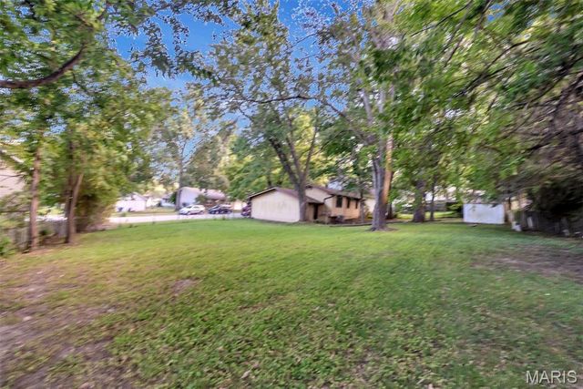 409 E 11th Street E, Washington, MO 63090