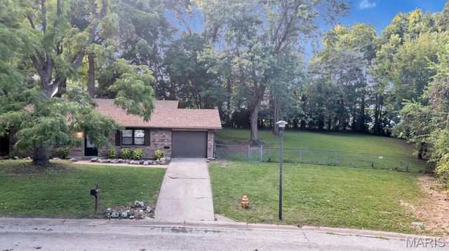 409 E 11th Street E, Washington, MO 63090