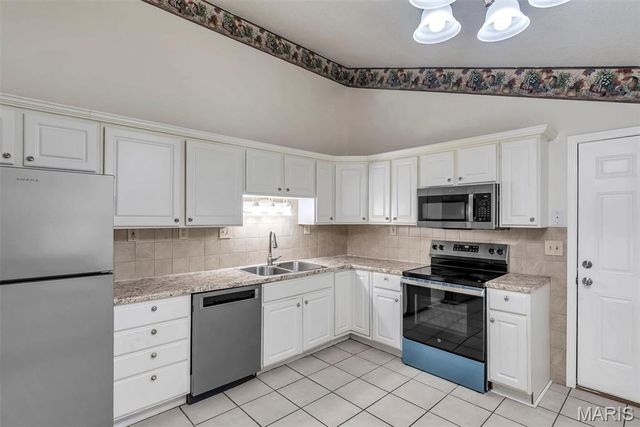 409 E 11th Street E, Washington, MO 63090