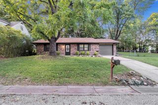 409 E 11th Street E, Washington, MO 63090