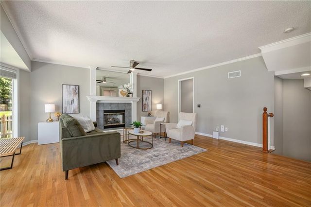 14205 Rosehill Street, Overland Park, KS 66221