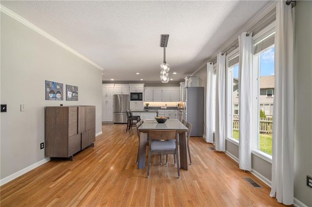 14205 Rosehill Street, Overland Park, KS 66221