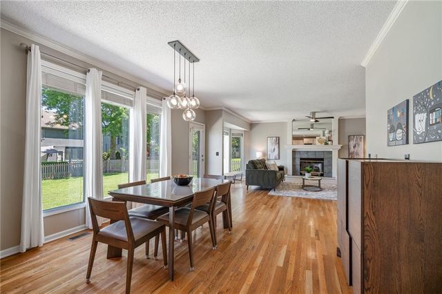 14205 Rosehill Street, Overland Park, KS 66221