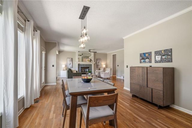 14205 Rosehill Street, Overland Park, KS 66221