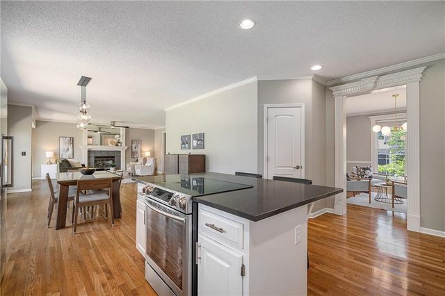 14205 Rosehill Street, Overland Park, KS 66221