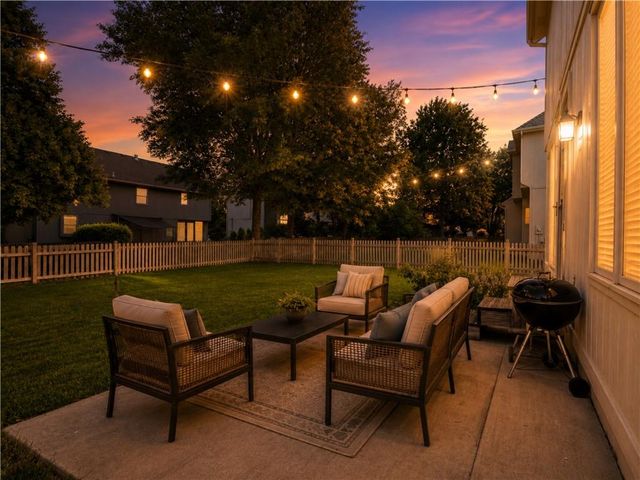 14205 Rosehill Street, Overland Park, KS 66221