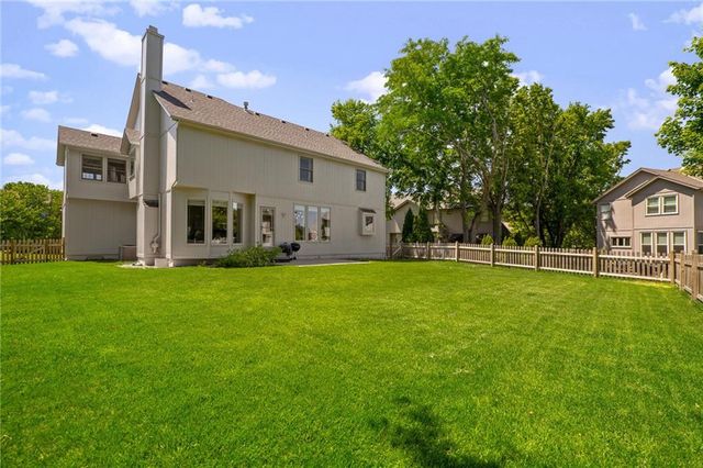 14205 Rosehill Street, Overland Park, KS 66221
