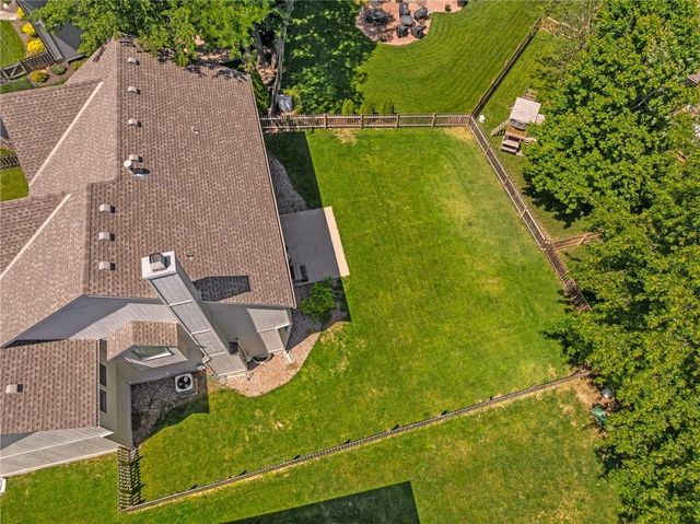 14205 Rosehill Street, Overland Park, KS 66221