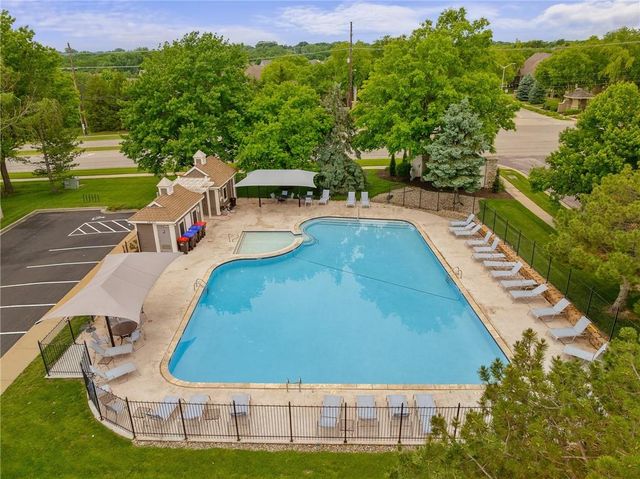14205 Rosehill Street, Overland Park, KS 66221