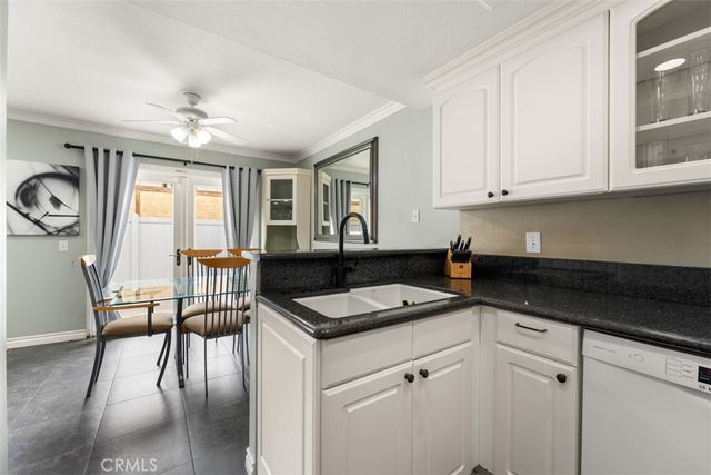 939 W 19th, Costa Mesa, CA 92627