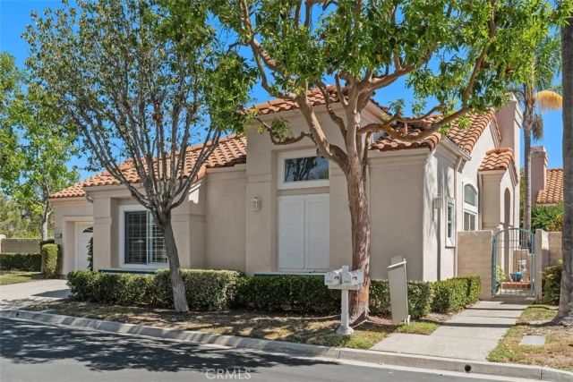 21121 Cancun, Mission Viejo, CA 92692