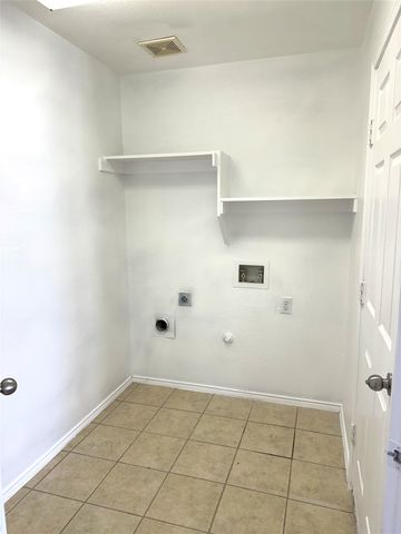 1353 Grass Valley Drive, Rockwall, TX 75087