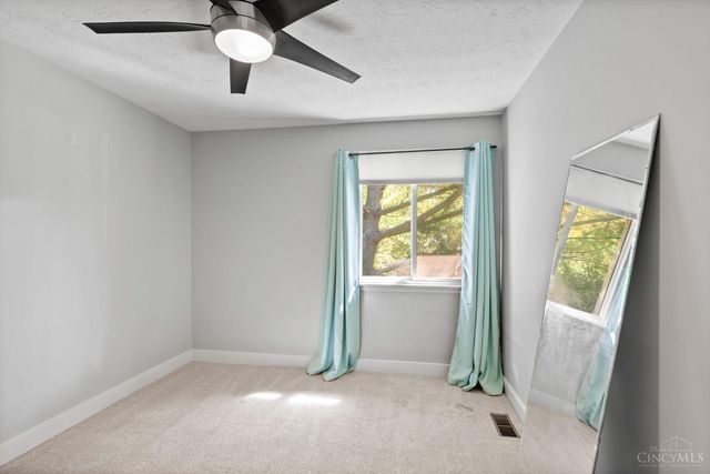 9528 Croton Drive, Montgomery, OH 45242