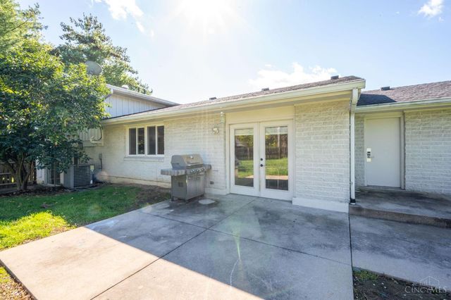 9528 Croton Drive, Montgomery, OH 45242