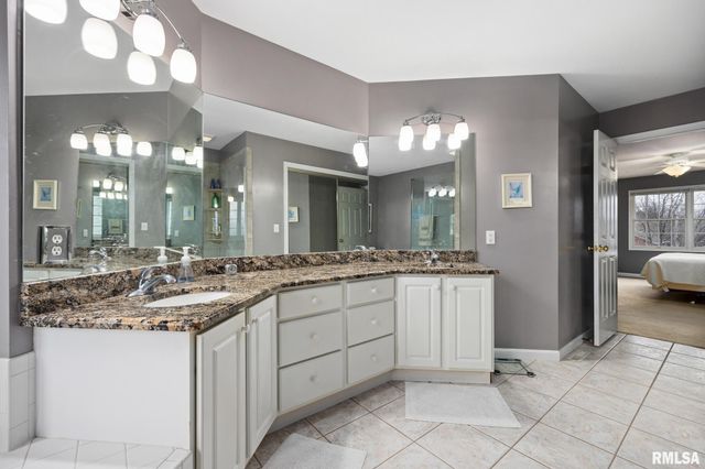 10717 N ALEX Drive, Peoria, IL 61615