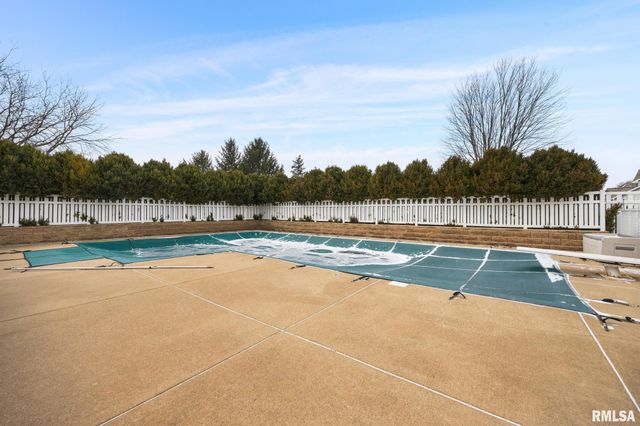 10717 N ALEX Drive, Peoria, IL 61615