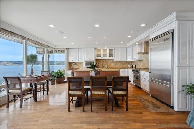 1219 Coast Blvd 5, La Jolla, CA 92037