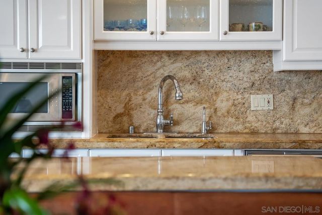 1219 Coast Blvd 5, La Jolla, CA 92037