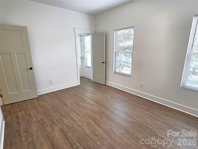 774 8th Street NE, Hickory, NC 28601