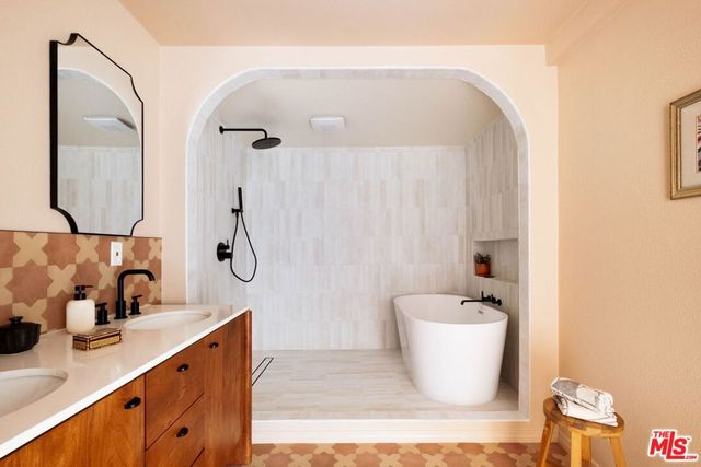 1508 Winchester Avenue, Glendale, CA 91201