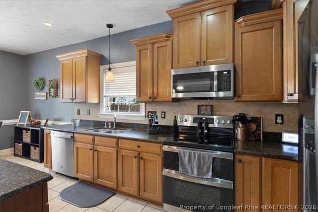 5633 Lady Way, Hope Mills, NC 28348
