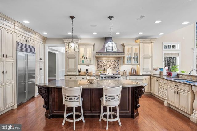 7 SHEFFIELD CT, Medford, NJ 08055