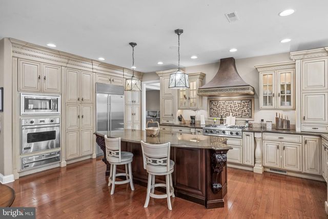 7 SHEFFIELD CT, Medford, NJ 08055