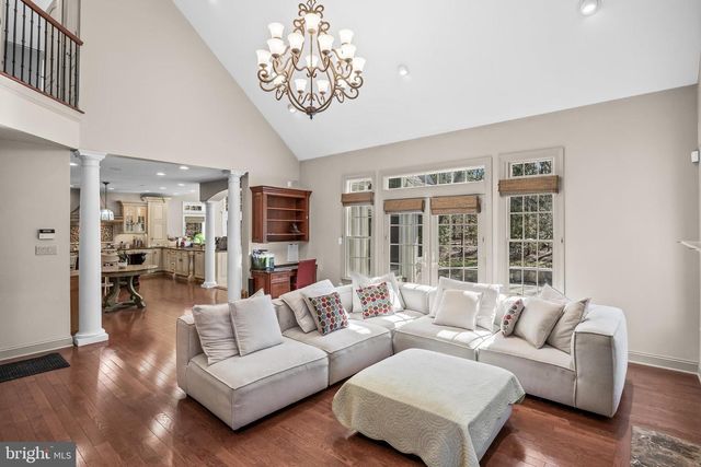 7 SHEFFIELD CT, Medford, NJ 08055