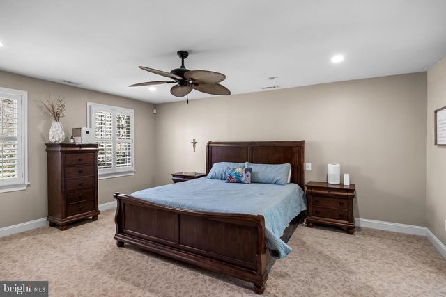 7 SHEFFIELD CT, Medford, NJ 08055