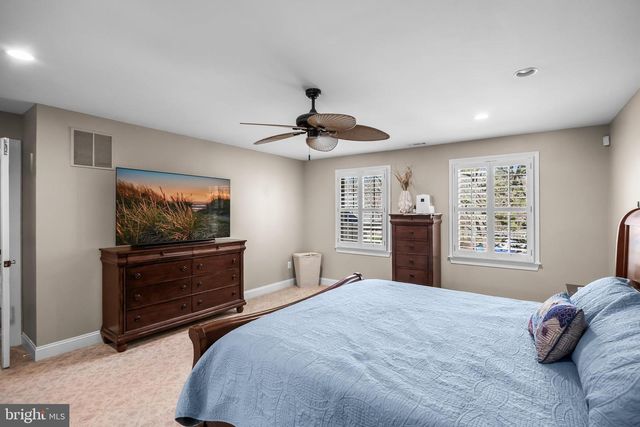 7 SHEFFIELD CT, Medford, NJ 08055