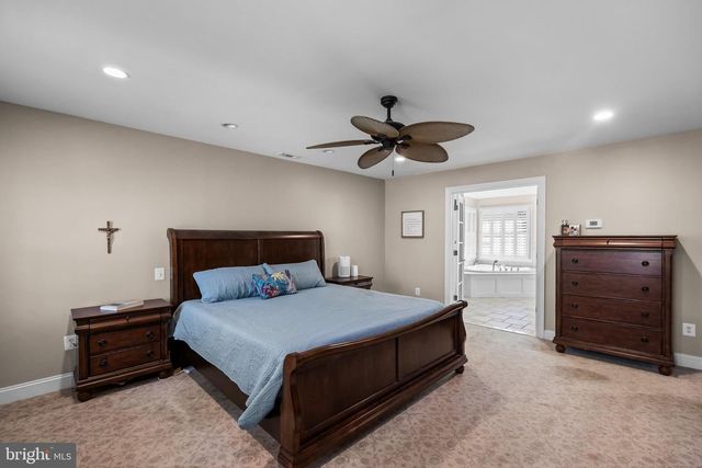 7 SHEFFIELD CT, Medford, NJ 08055