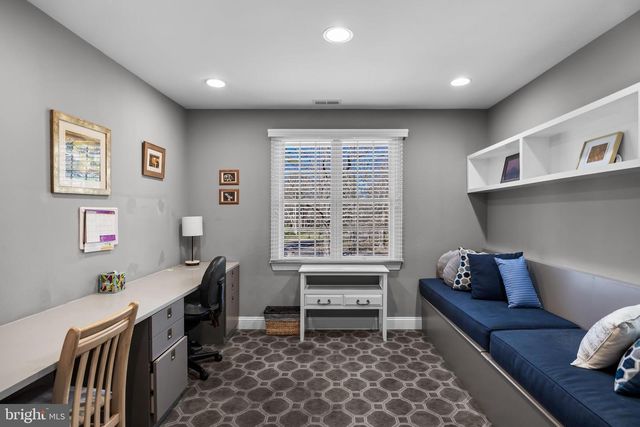 7 SHEFFIELD CT, Medford, NJ 08055