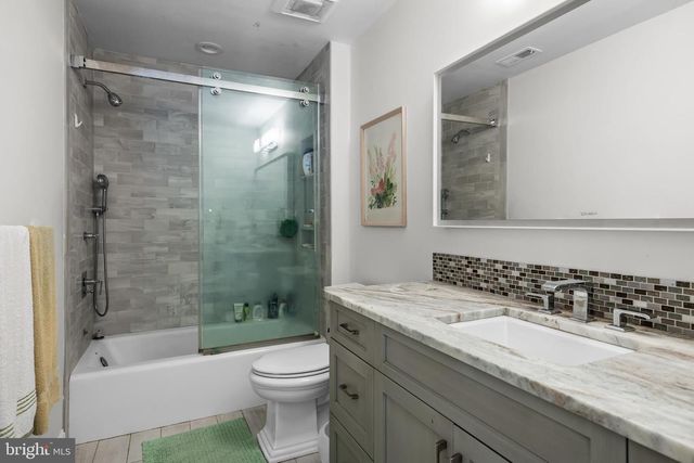 7 SHEFFIELD CT, Medford, NJ 08055