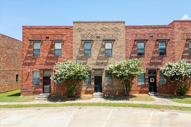 375 Triad Village Drive 14, Norman, OK 73071