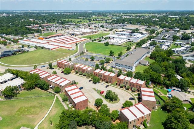 375 Triad Village Drive 14, Norman, OK 73071