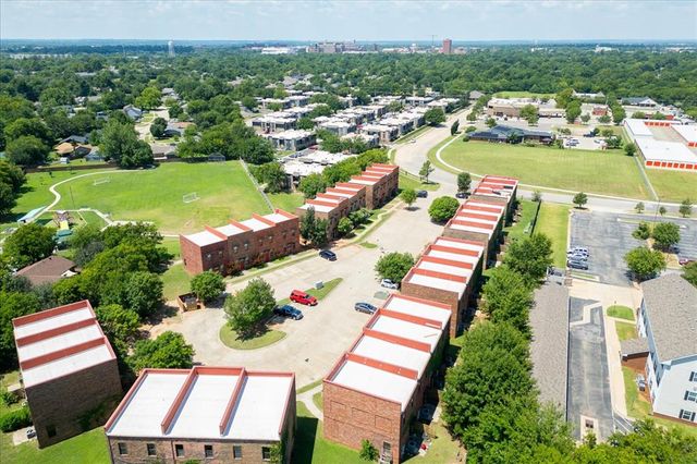 375 Triad Village Drive 14, Norman, OK 73071