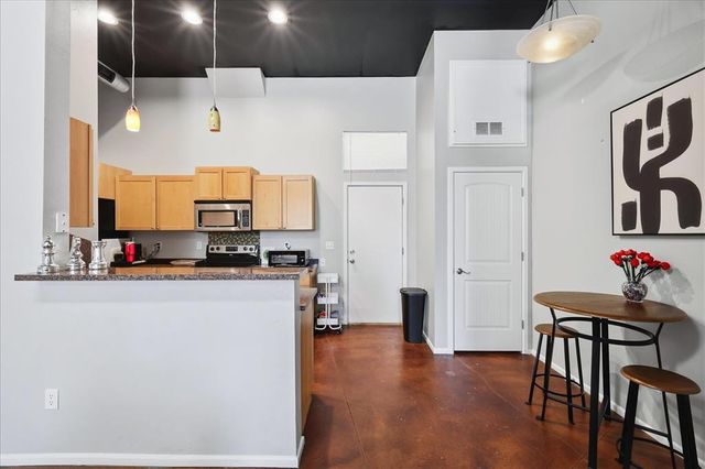 375 Triad Village Drive 14, Norman, OK 73071