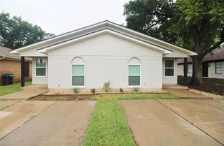 234 S Main Street, Burleson, TX 76028