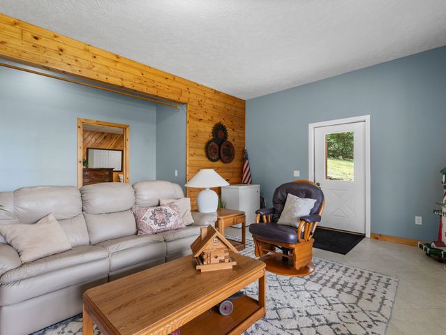 10746 Deal Road, Williamsburg, MI 49690