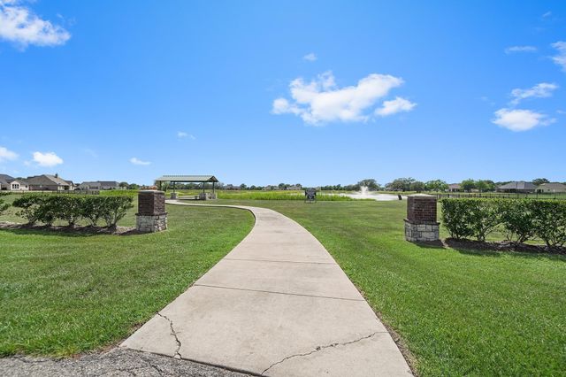 351 Lily Lane, Rosharon, TX 77583