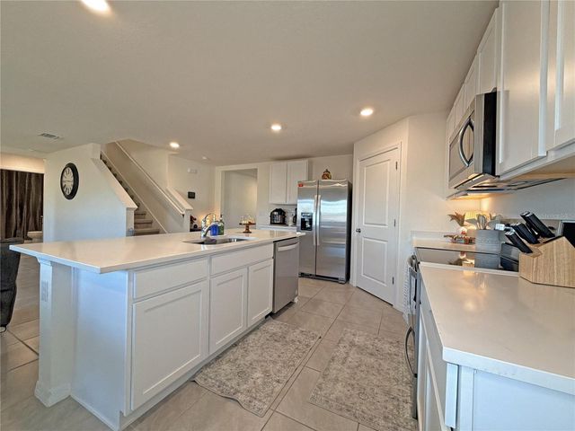 8555 SW 46TH AVENUE, Ocala, FL 34476