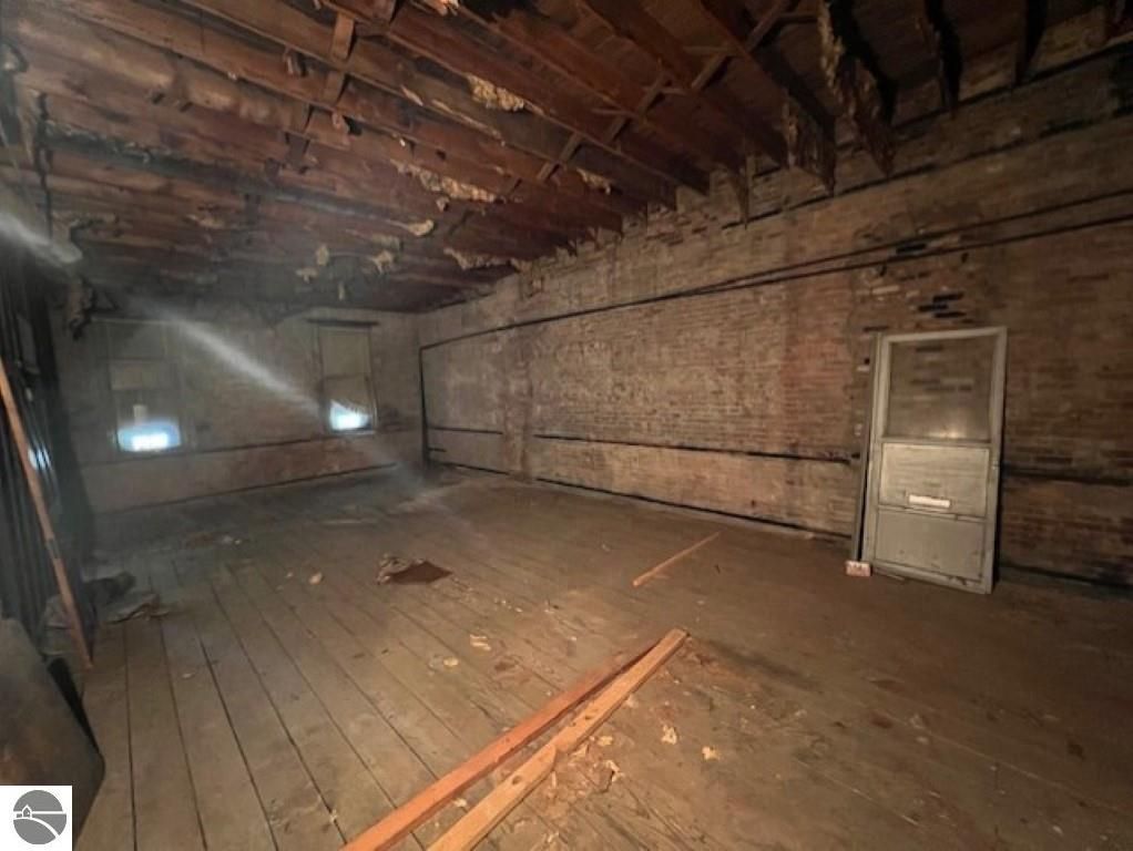 Image 8 of property listing at 109 N Mill Street, St Louis, MI 48880