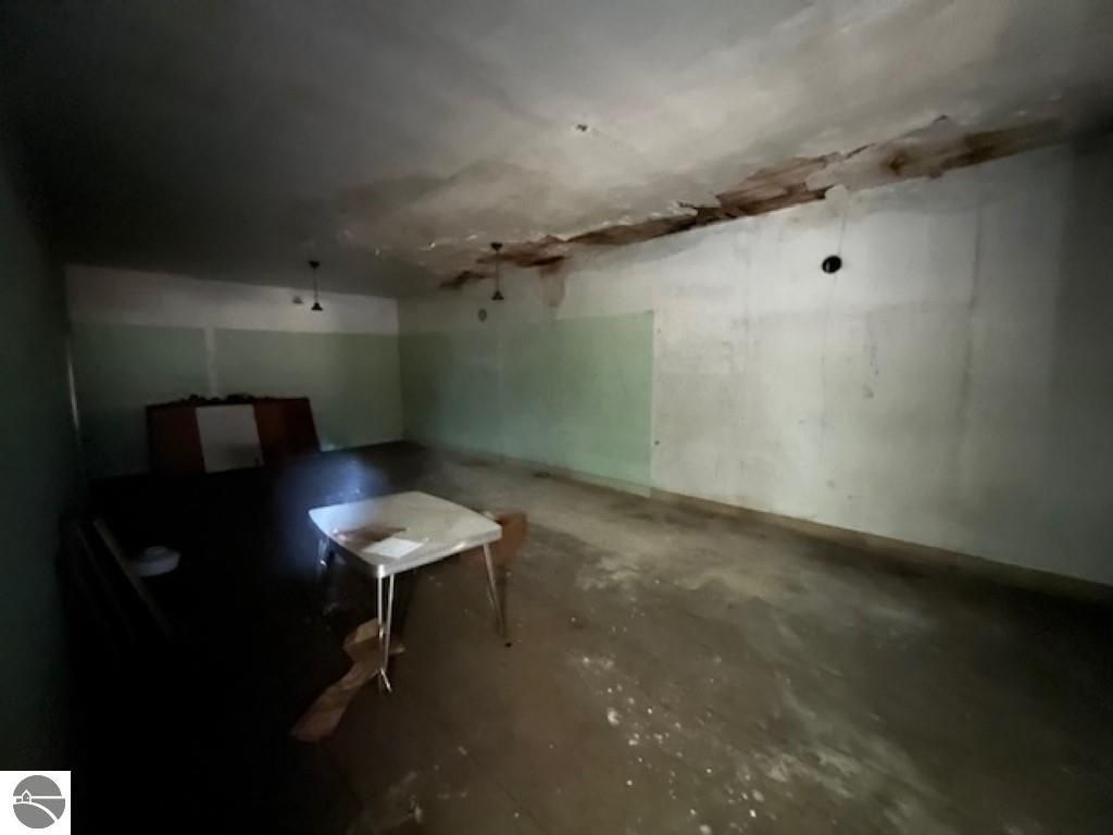 Image 9 of property listing at 109 N Mill Street, St Louis, MI 48880