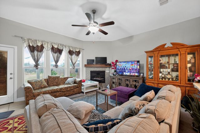 7237 Montosa Trail, Fort Worth, TX 76131